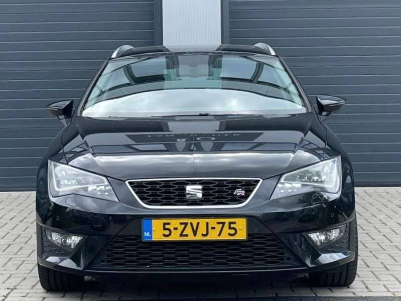 SEAT Leon ST 1.4 TSI ACT FR Dynamic / LUXE / CRUISE / — photo 4