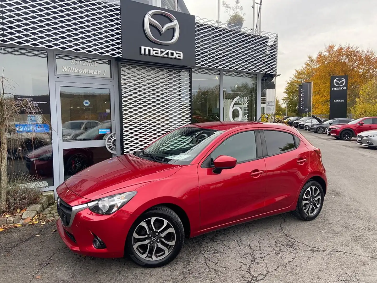 Mazda 2 Nakama inkl. AHK + Allwetterbereifung Rot - 1