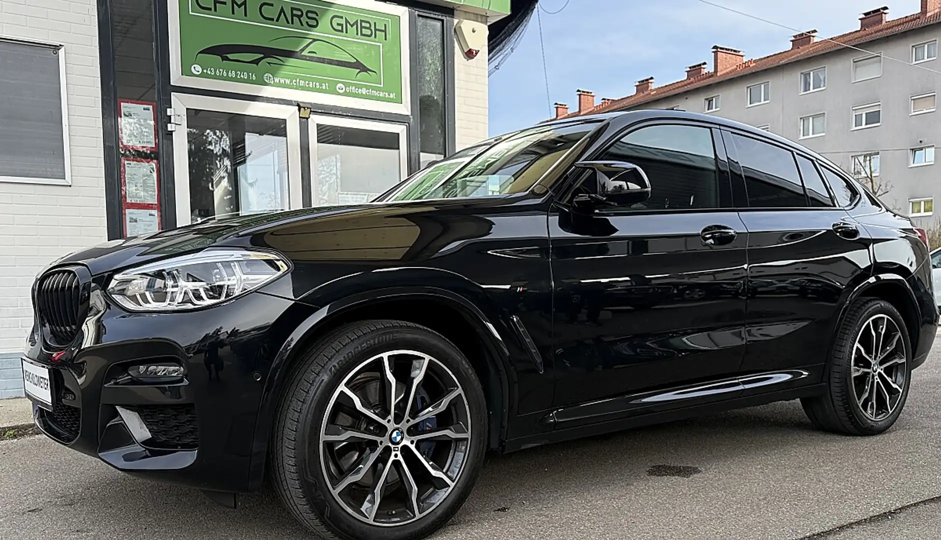 BMW X4 xDrive 30d 48 V Aut. Schwarz - 1