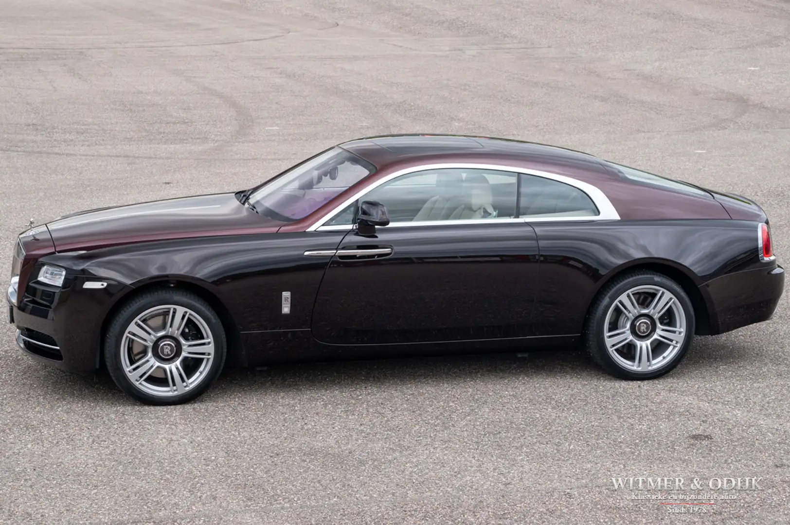 Rolls-Royce Wraith 6.6 V12 Schwarz - 1