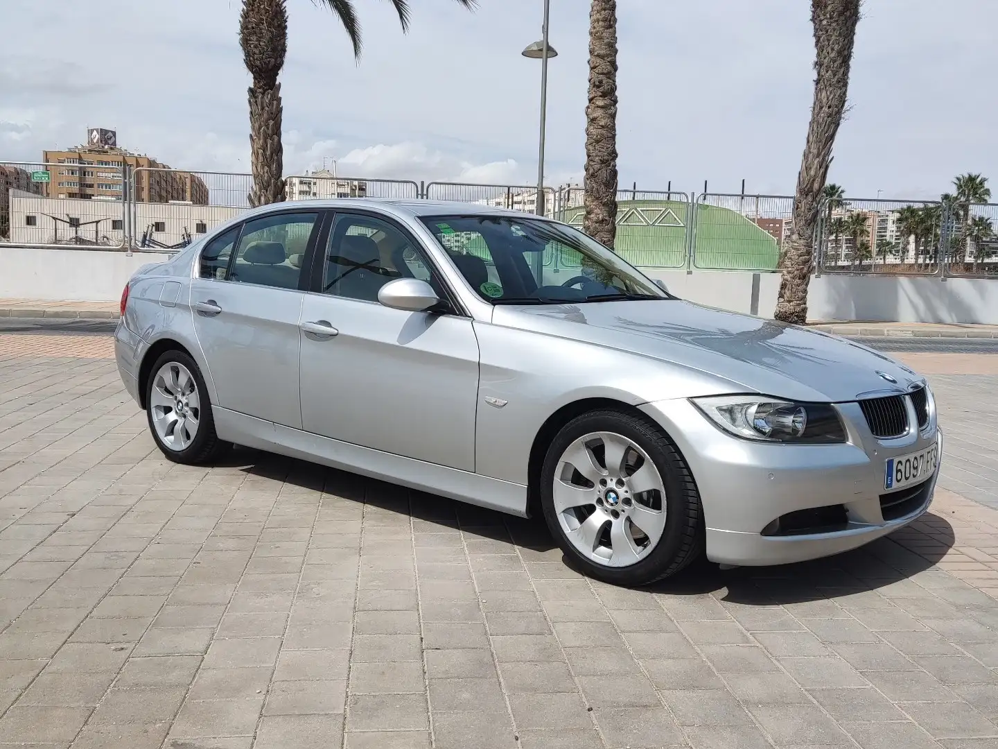 BMW 330 330i manual Gris - 2