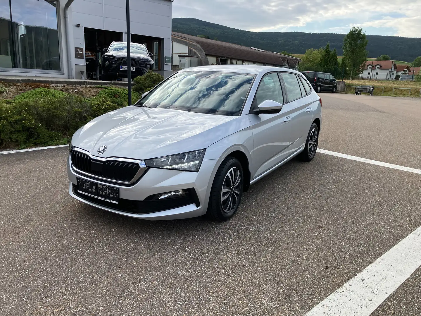 Skoda Scala Active Grau - 1