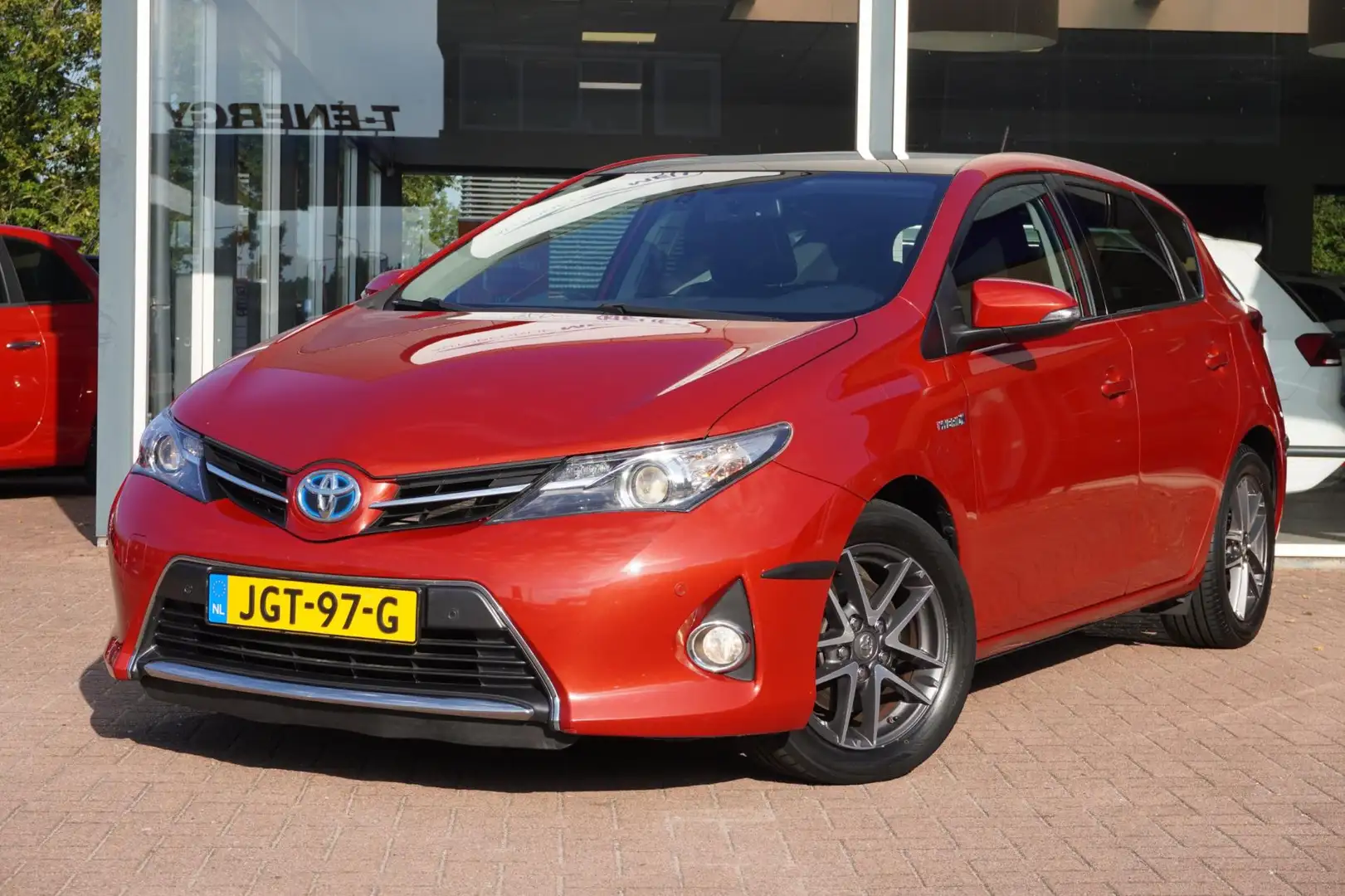 Toyota Auris 1.8 Hybrid Executive | Automaat | Clima | Camera | Rot - 1
