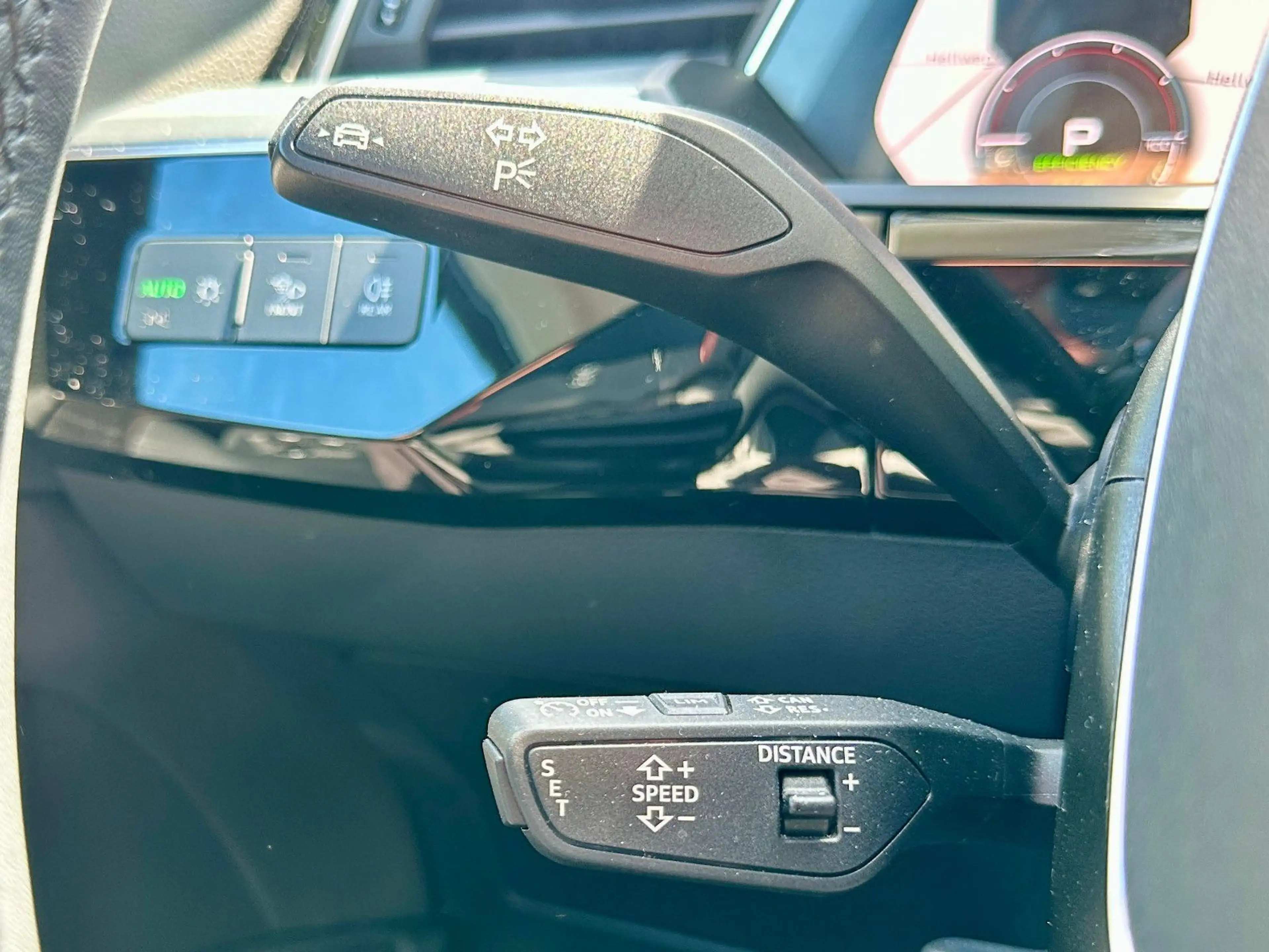 Audi Q8 e-tron 50 qu advanced AHK KAMERA TOUR/STADT — photo 15