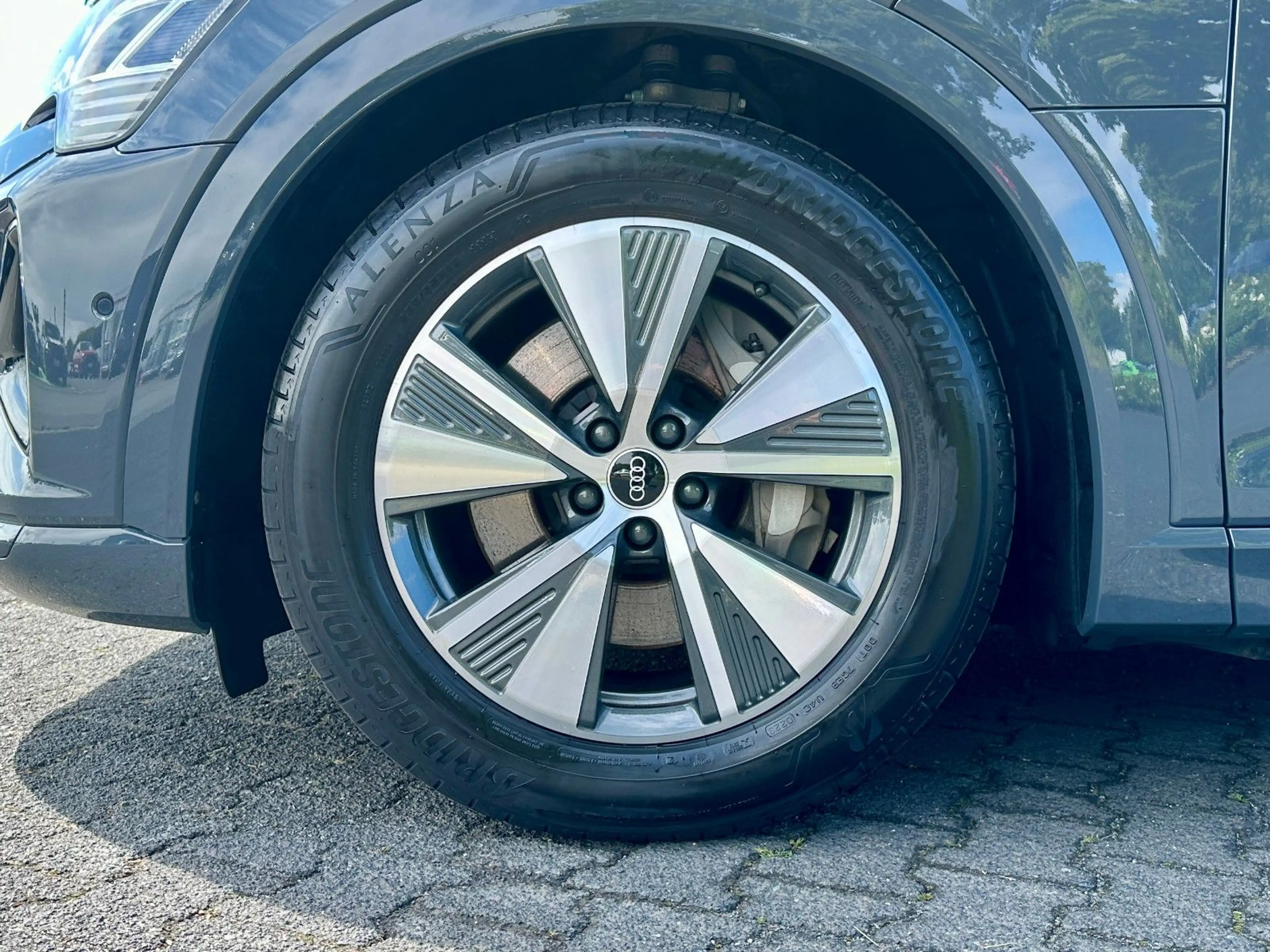 Audi Q8 e-tron 50 qu advanced AHK KAMERA TOUR/STADT — photo 5