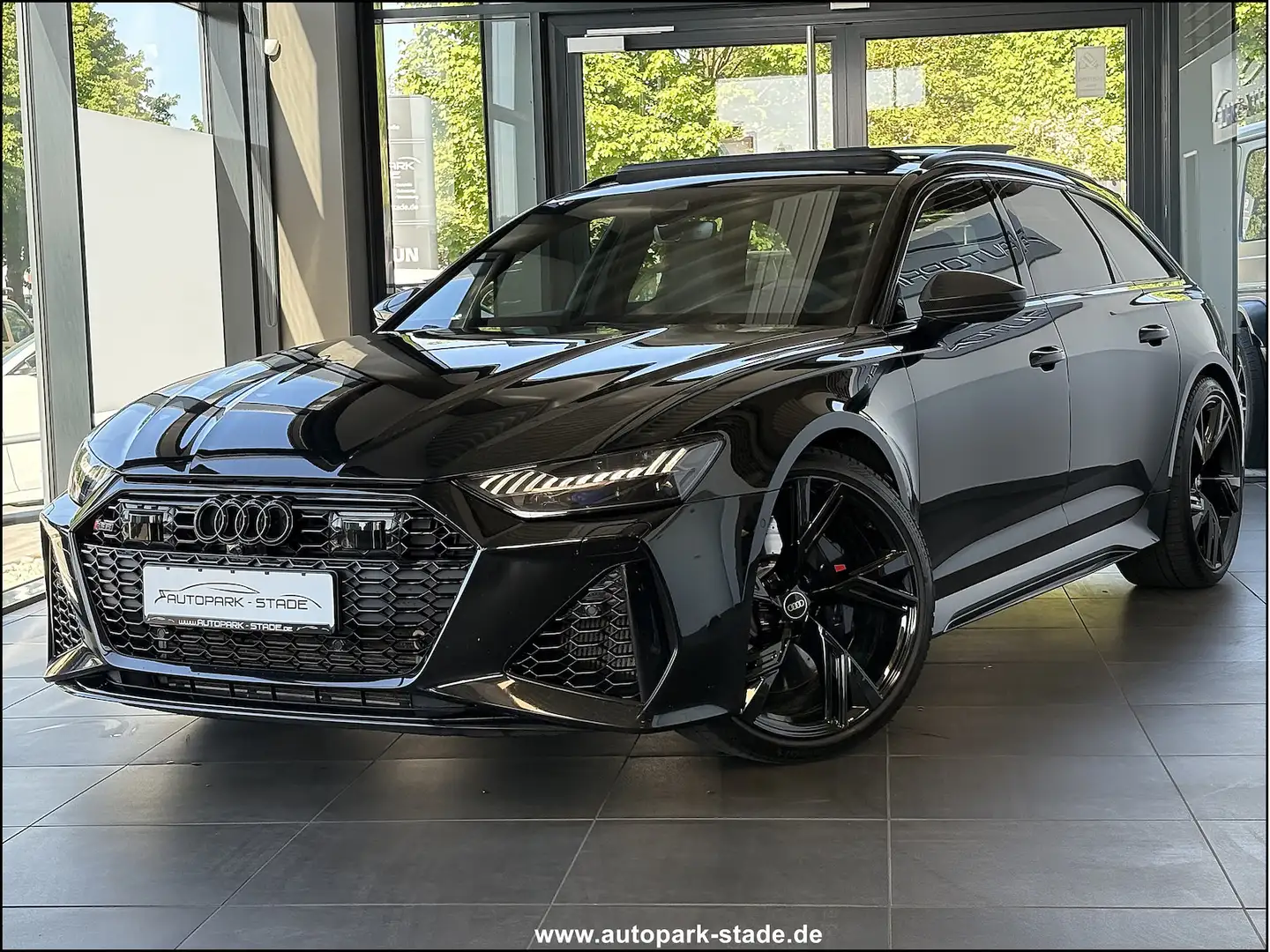 Audi RS6 Av. 4.0 TFSI quattro 360 Pano VirtualCockpit Schwarz - 2