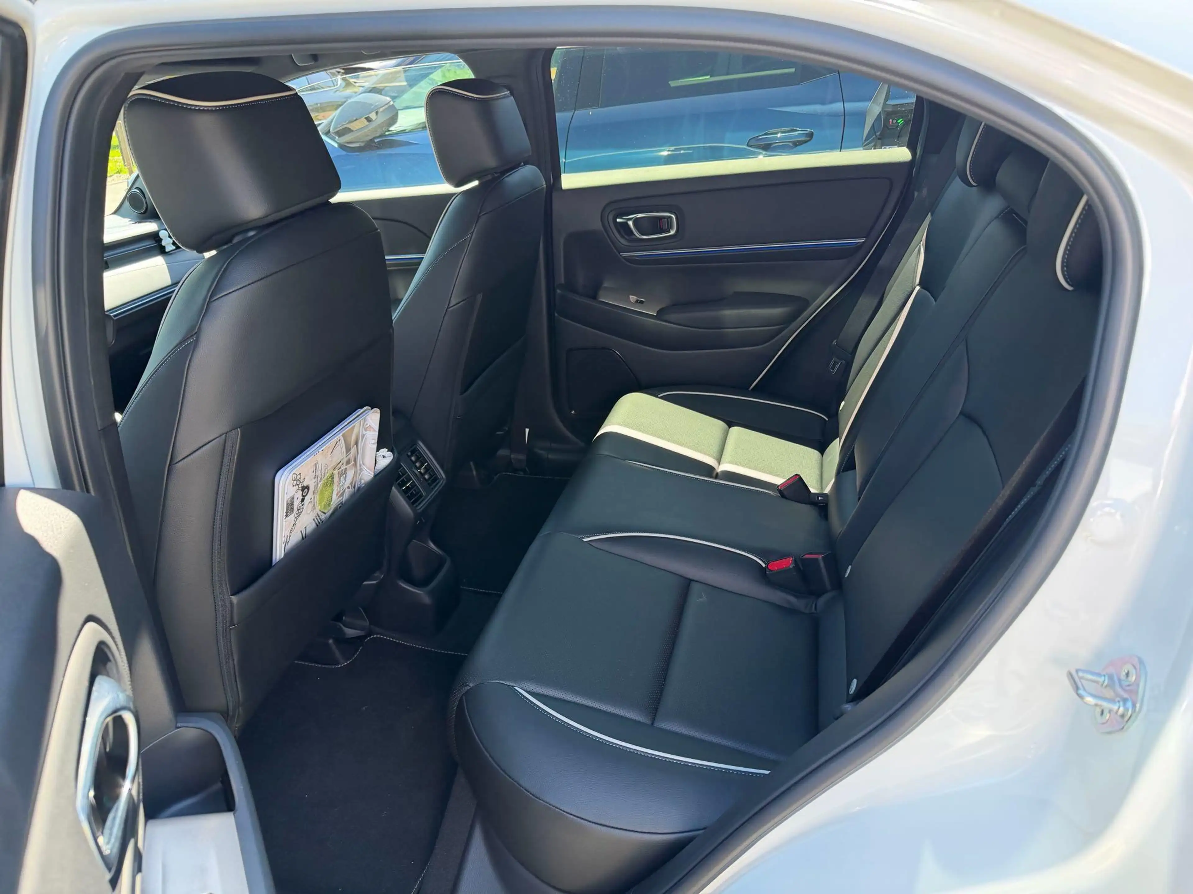 Honda e:Ny1 BEV 68.8kWh 150kW Advance — photo 11