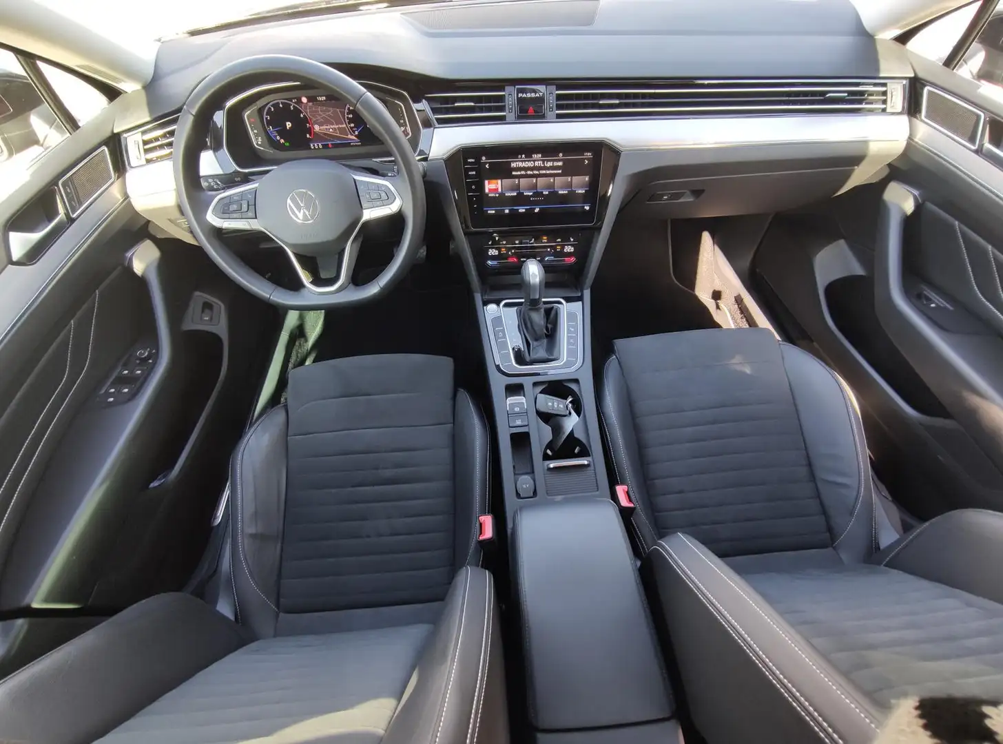 Volkswagen Passat Variant Passat Elegance 2.0 TSI+190Ps+DSG+RFK+AHZV+Navi+ Nero - 2