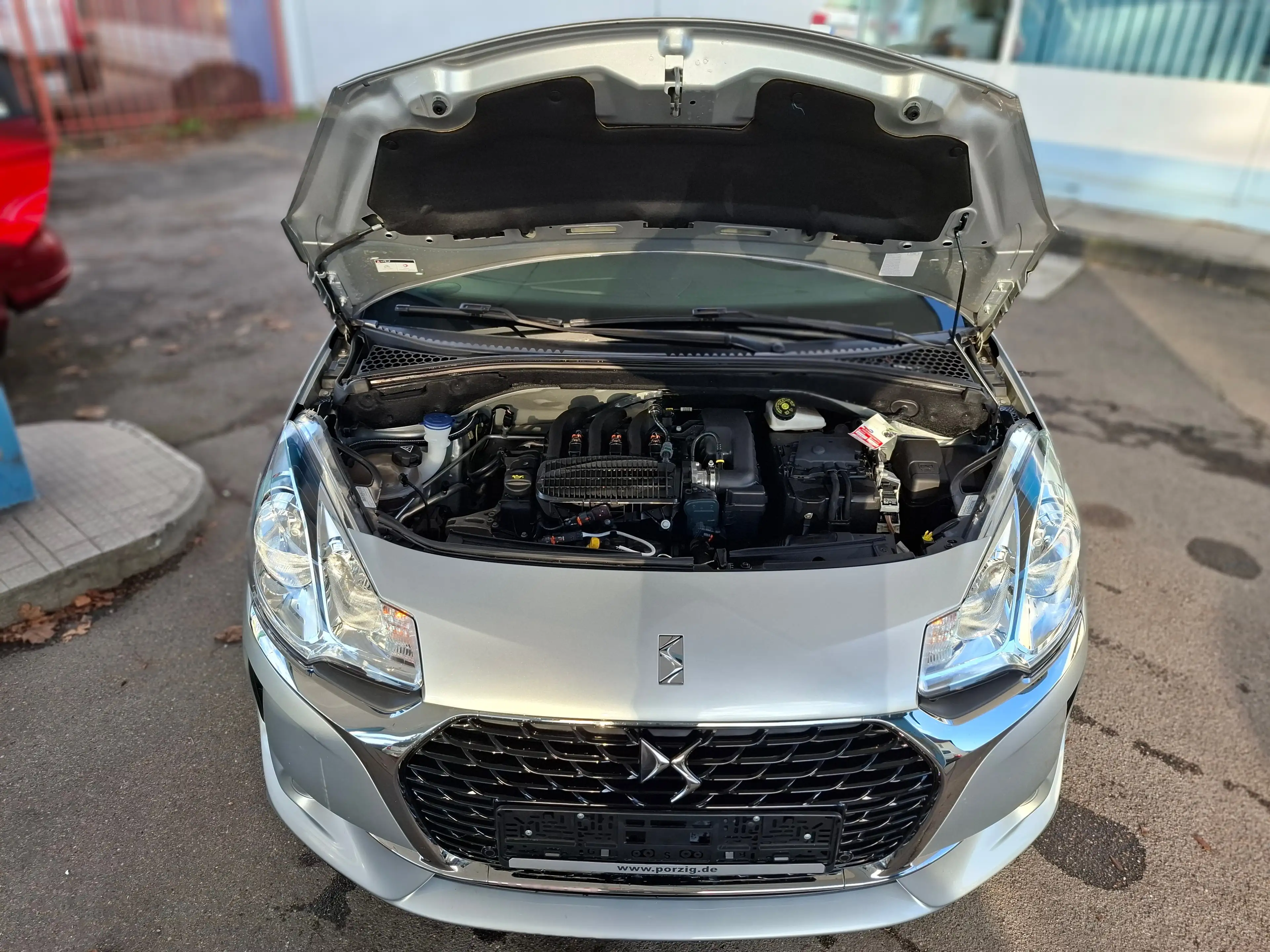 DS Automobiles DS 3 So Chic — photo 9