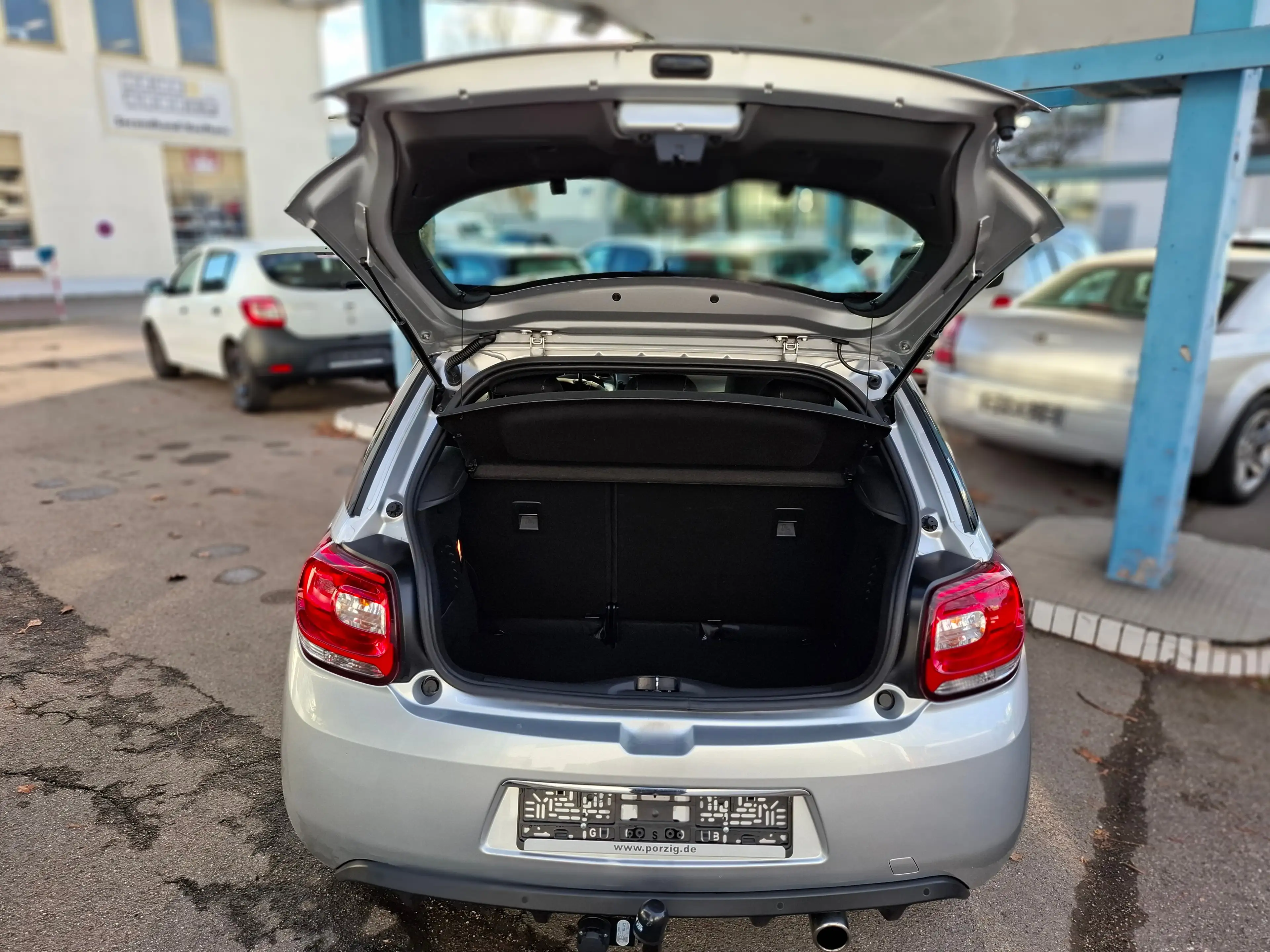 DS Automobiles DS 3 So Chic — photo 10