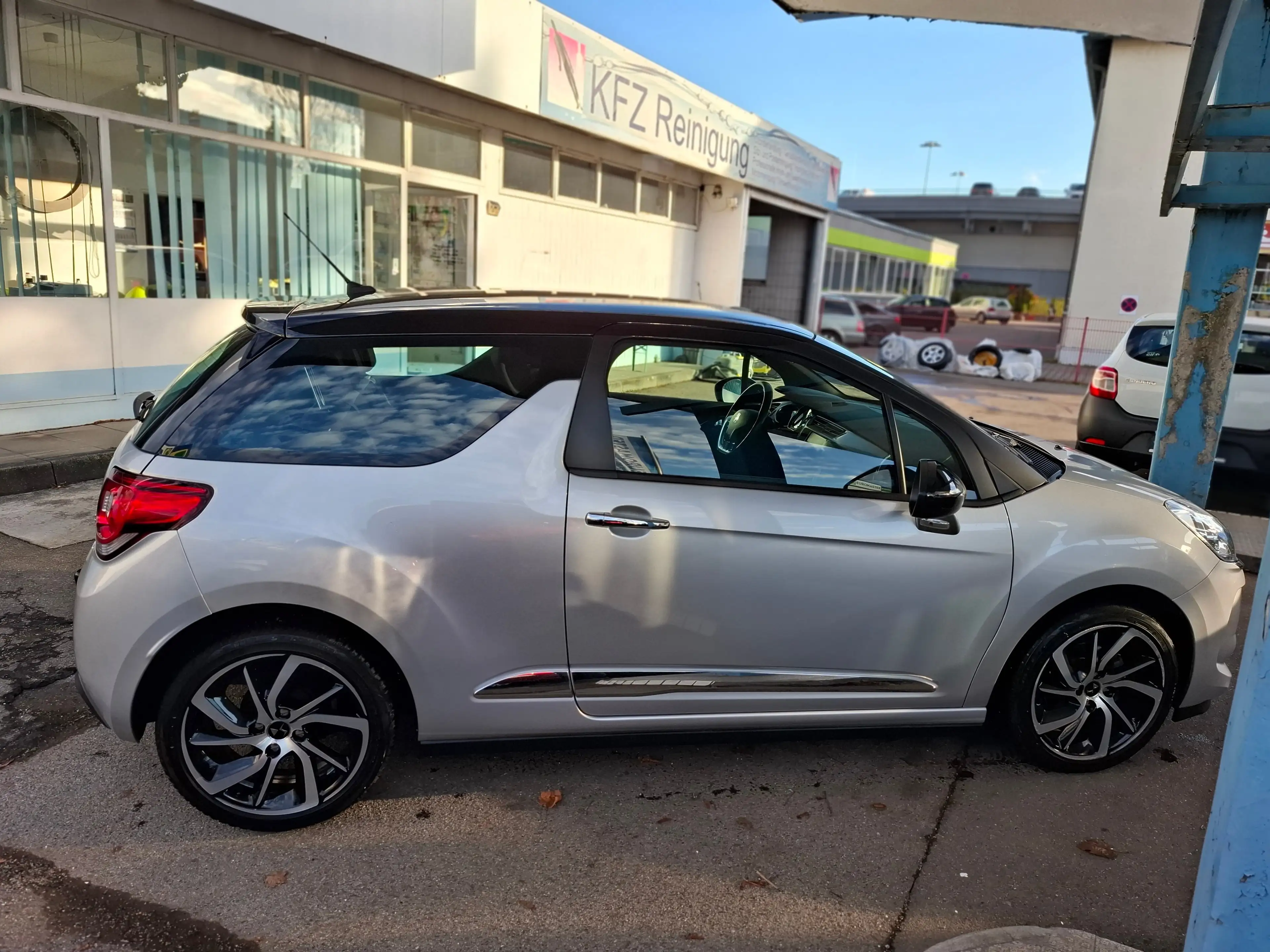 DS Automobiles DS 3 So Chic — photo 12