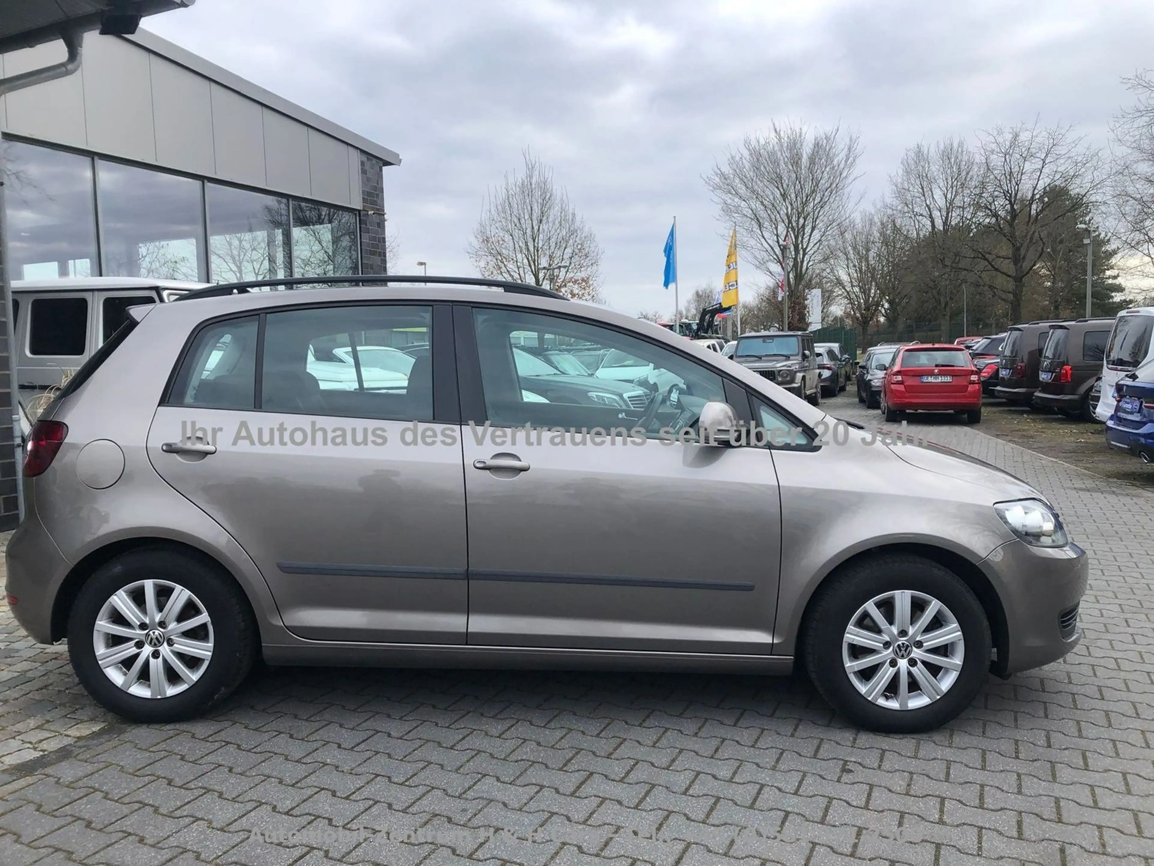 Volkswagen Golf Plus 1.6 TDI DPF Trendline Klima Alu — photo 7