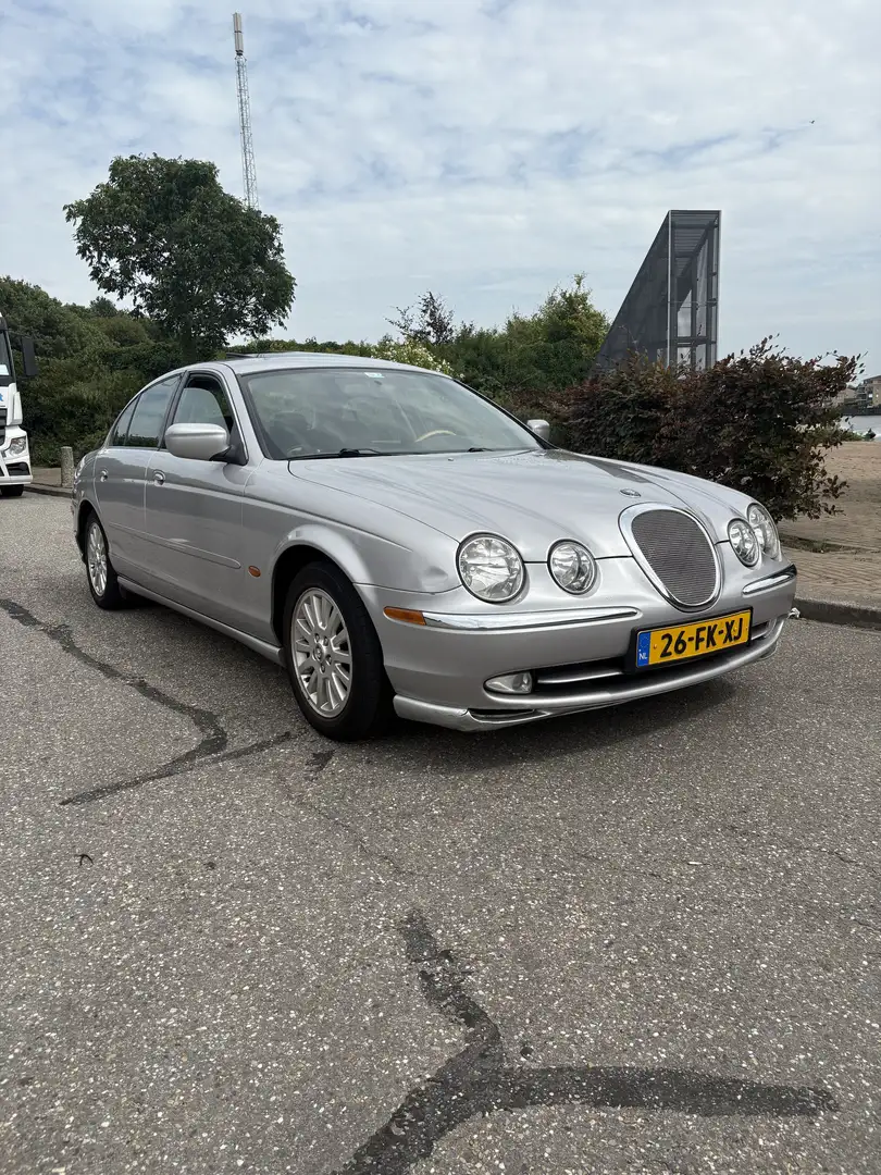 Jaguar S-Type 3.0 Grijs - 2