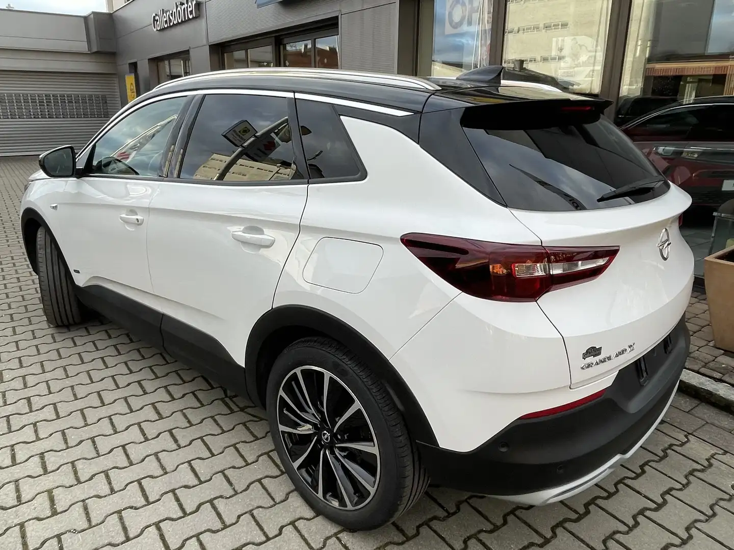 Opel Grandland X Plug-in-Hybrid4 1.6 DI Start/Stop Aut Ultimate Blanc - 2