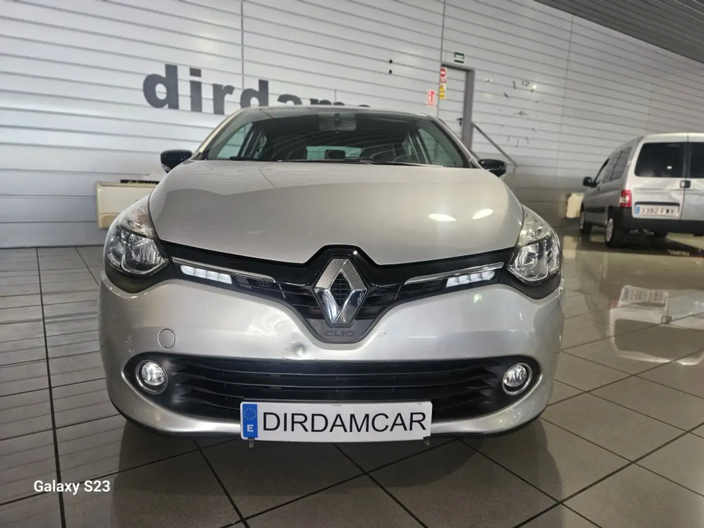 Renault Clio 1.2 Limited 55kW Silber - 2