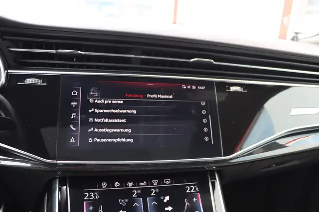 Audi Q8 50TDI | S-LINE | PANO | Nachtsicht | MEGA VOLL | Ansicht 45