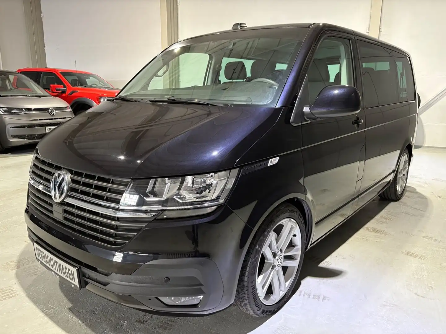 Volkswagen T6 Transporter T6.1 2.0 TDI Kombi*Klima*AHK*Frontscheibe hzg.* Zwart - 1