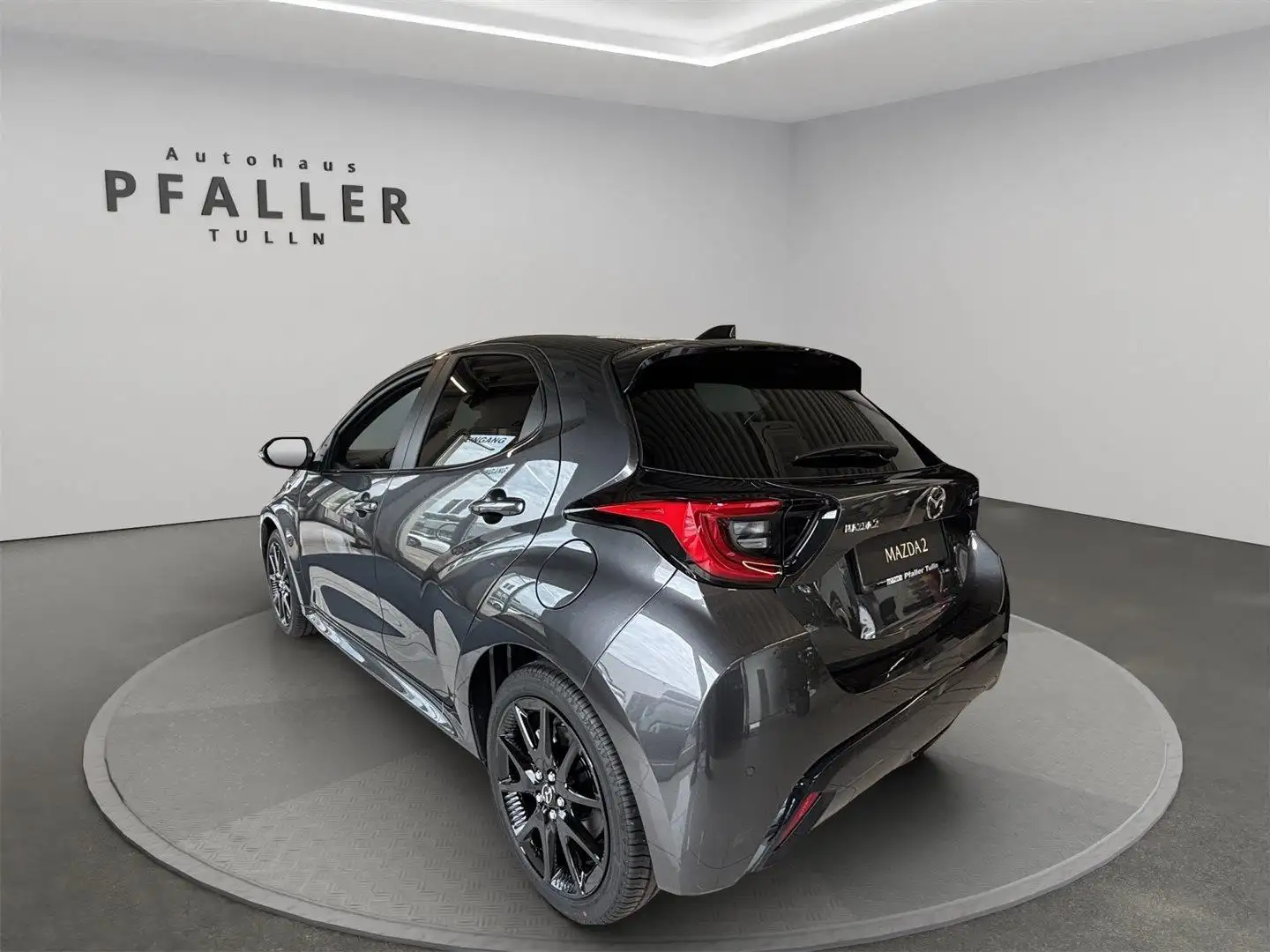 Mazda 2 Hybrid Homura Grau - 2