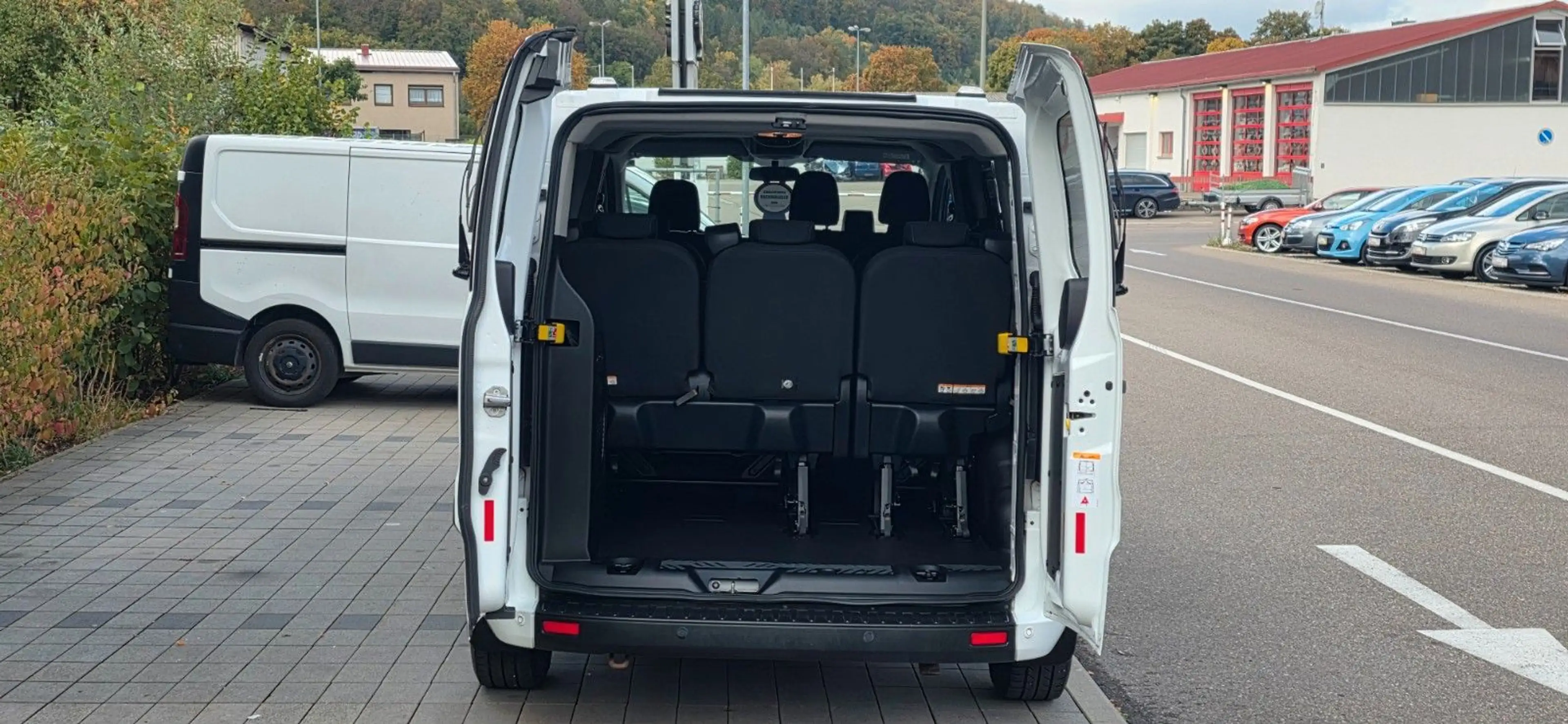 Ford Transit /Tourneo Custom Kombi 320 L1 Trend — photo 9