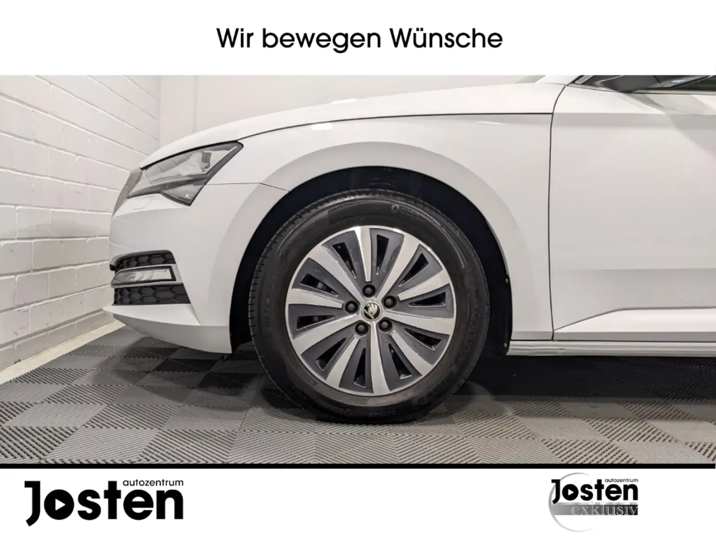Skoda Superb Style 1.5 TSI Matrix e-Sitze CarPlay DAB Blanc - 2