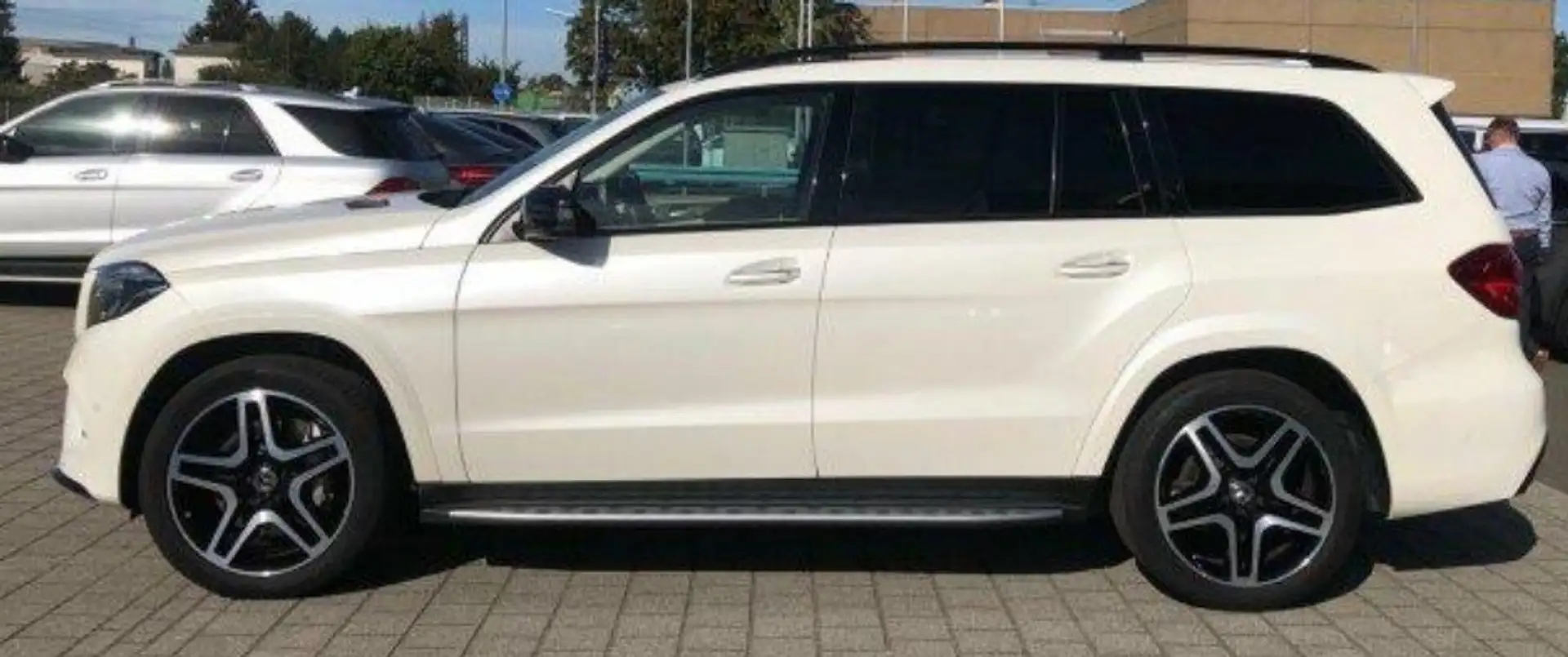Mercedes-Benz GLS 350 d 4Matic 9G-TRONIC AMG Line Blanc - 2