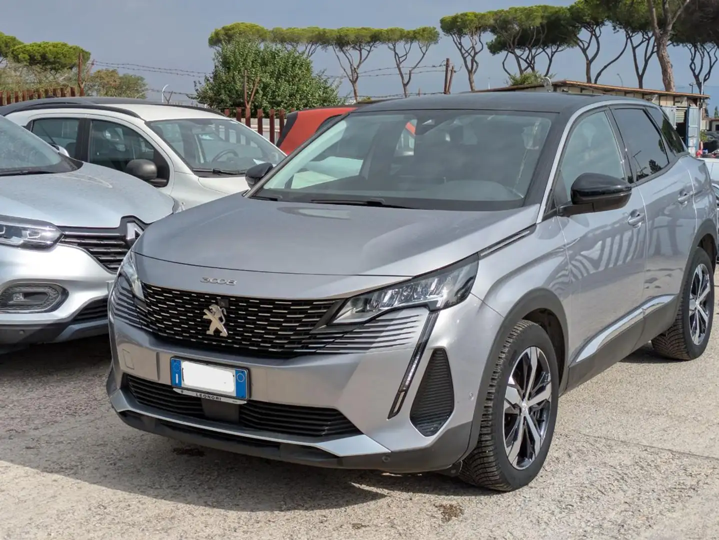 Peugeot 3008 EAT8 ALLURE PACK 1.5BlueHDi 131cv CAMBIOAL VOLANTE Gris - 2