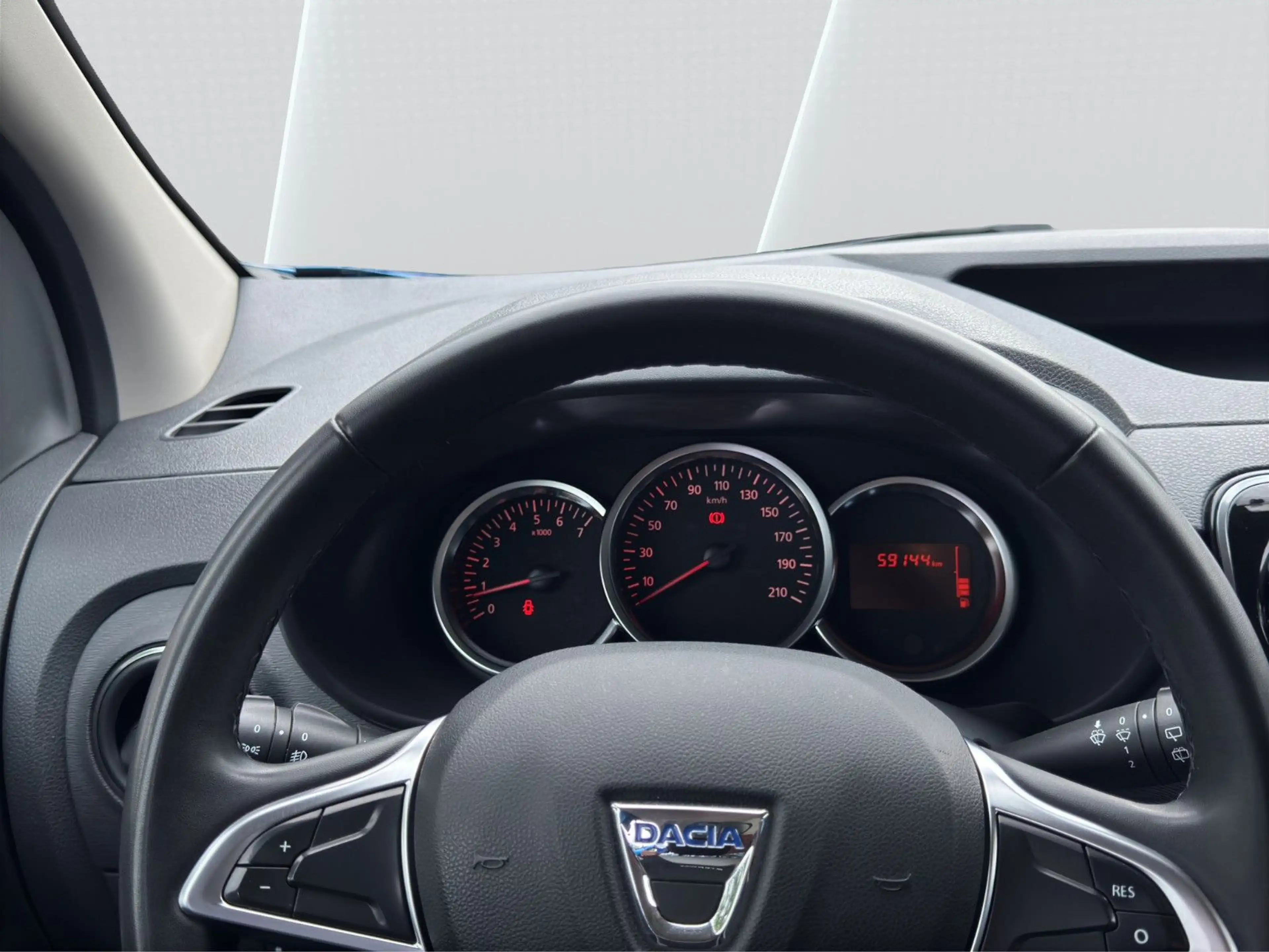 Dacia Dokker 1.3 TCe 130 Stepway Plus, Navi, Klima — photo 14