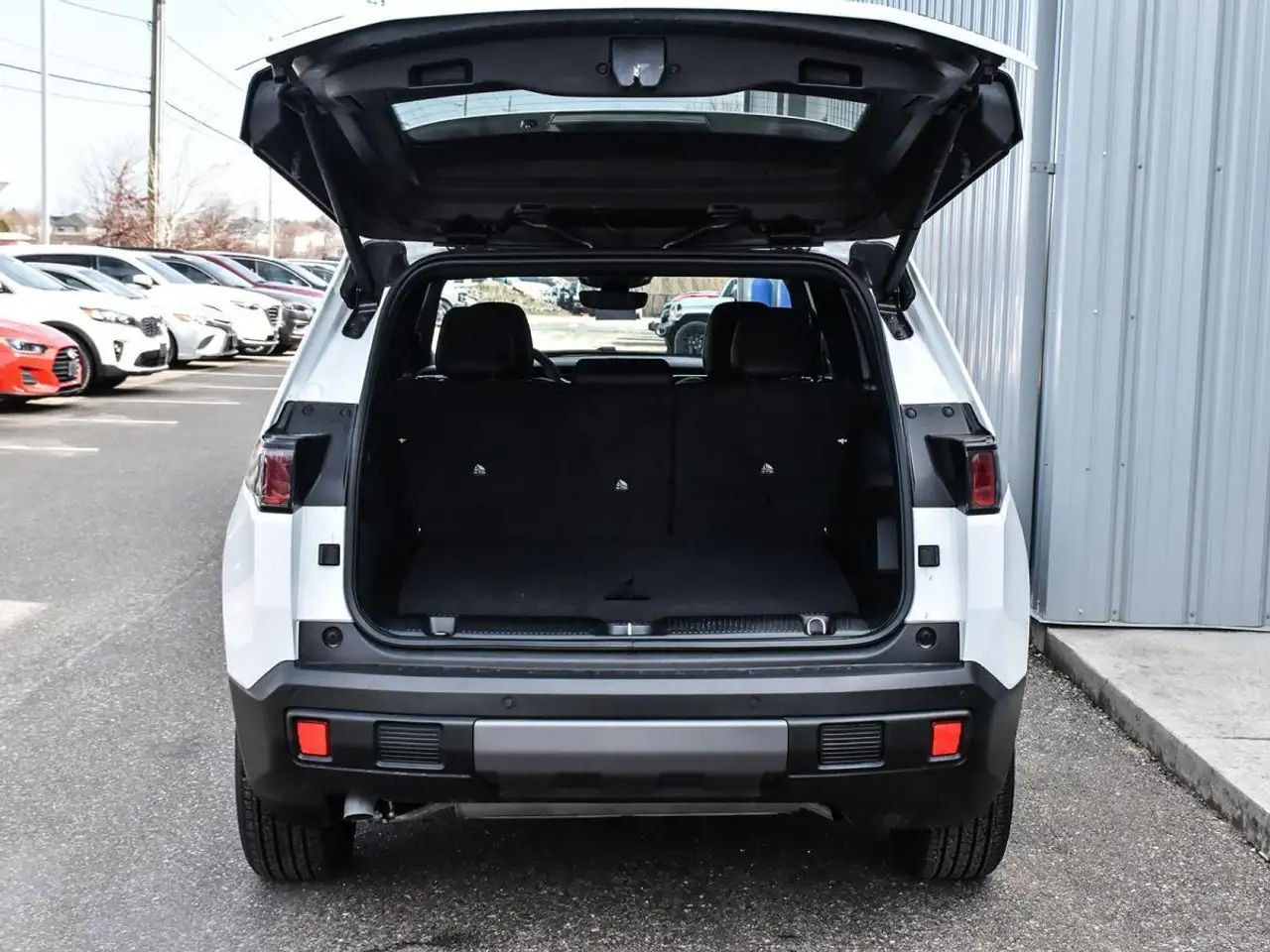 Jeep Cherokee снимка Jeep Cherokee