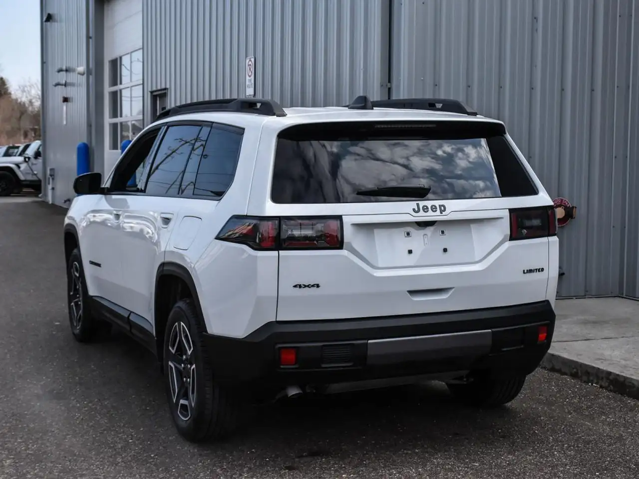 Jeep Cherokee снимка Jeep Cherokee