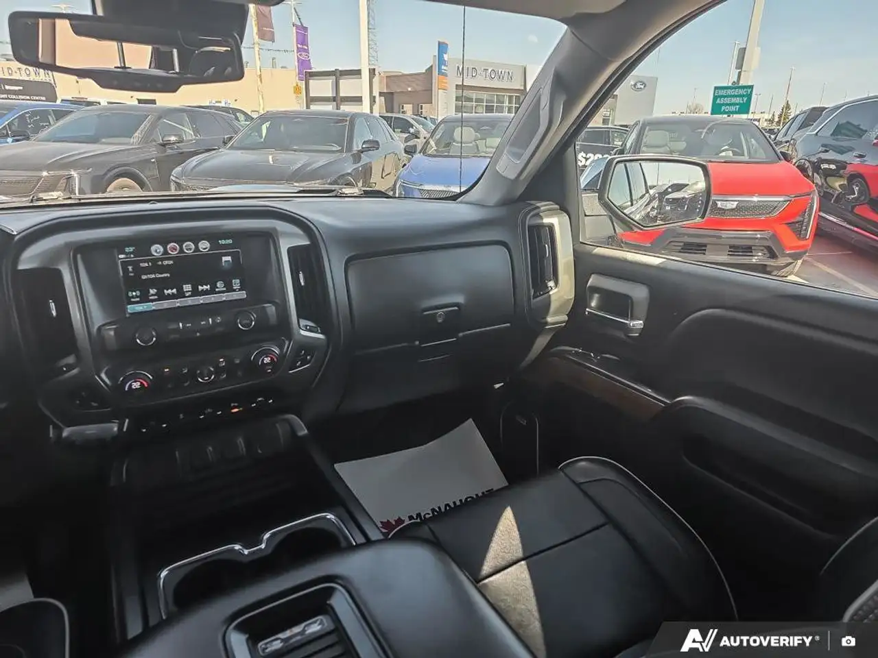 Chevrolet Silverado 1500 снимка Chevrolet Silverado 1500