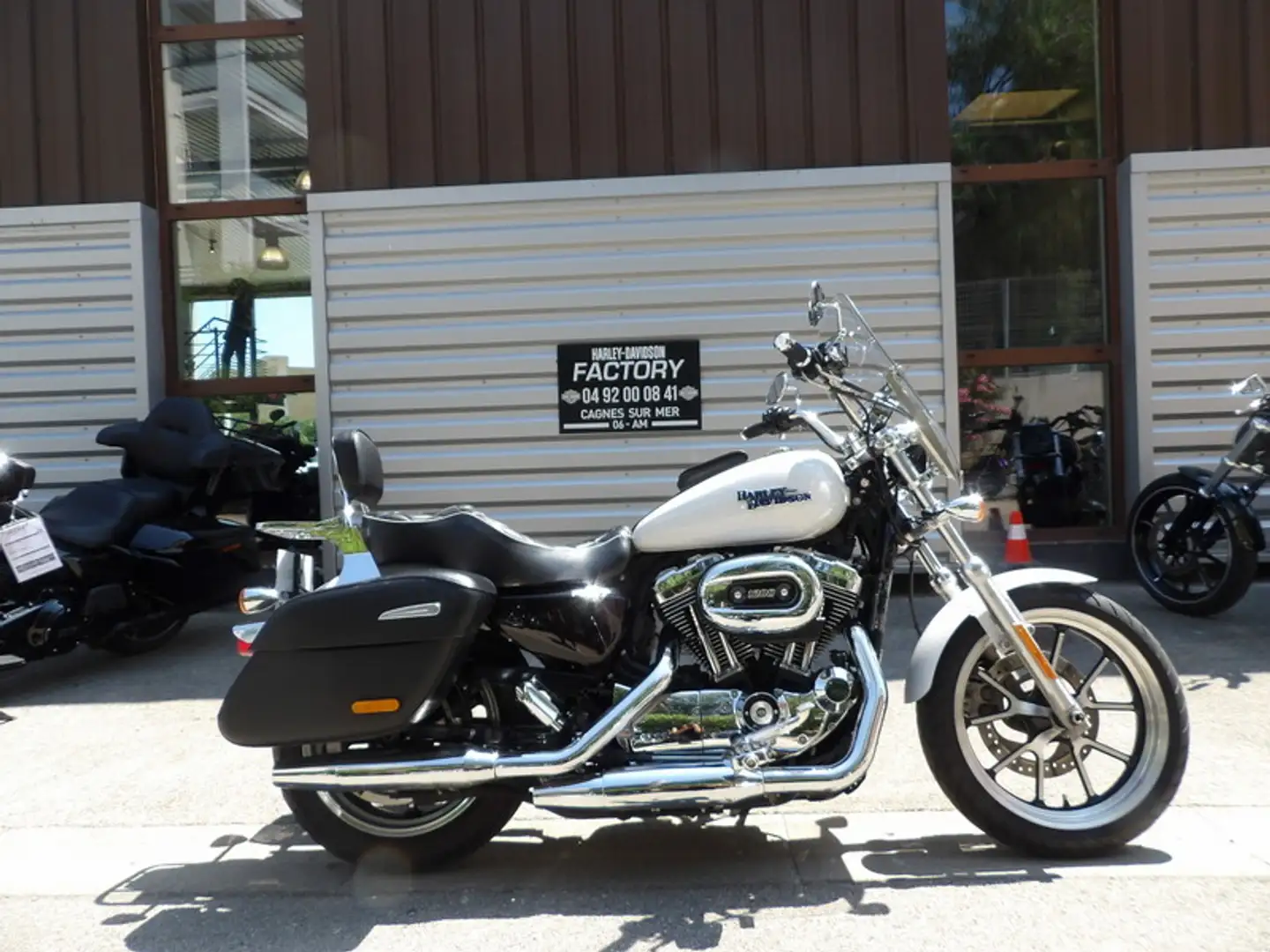 Harley-Davidson Sportster Blanc - 1