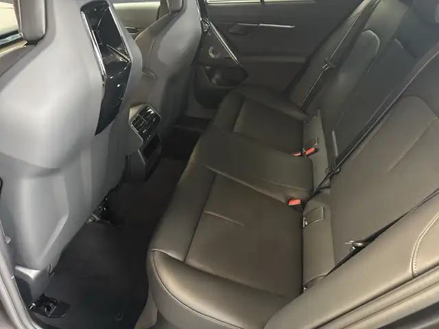 BMW M5 view 13