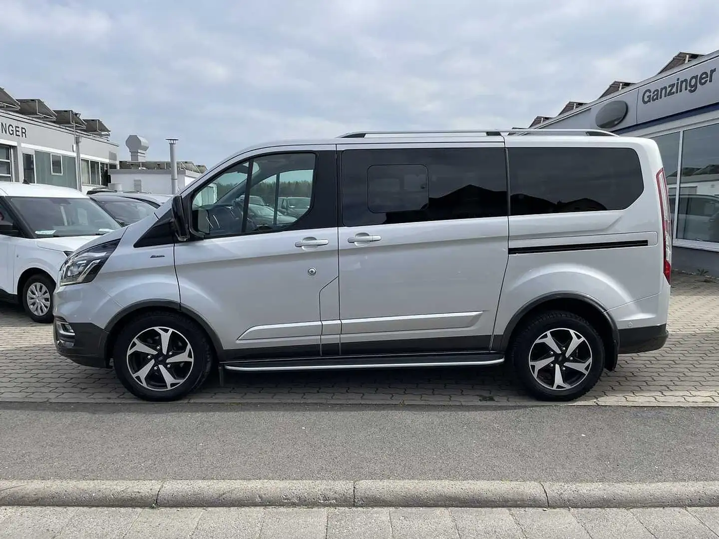 Ford Tourneo Custom Active L1 Automatik, AHK+STHZ+XENON+KAMERA+PDC+NAV Silber - 2