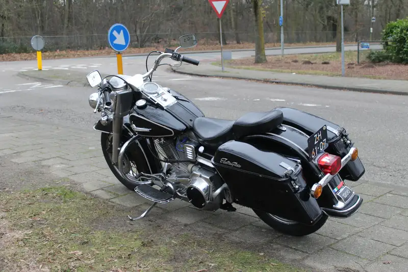 Harley-Davidson Electra Glide - foto 6