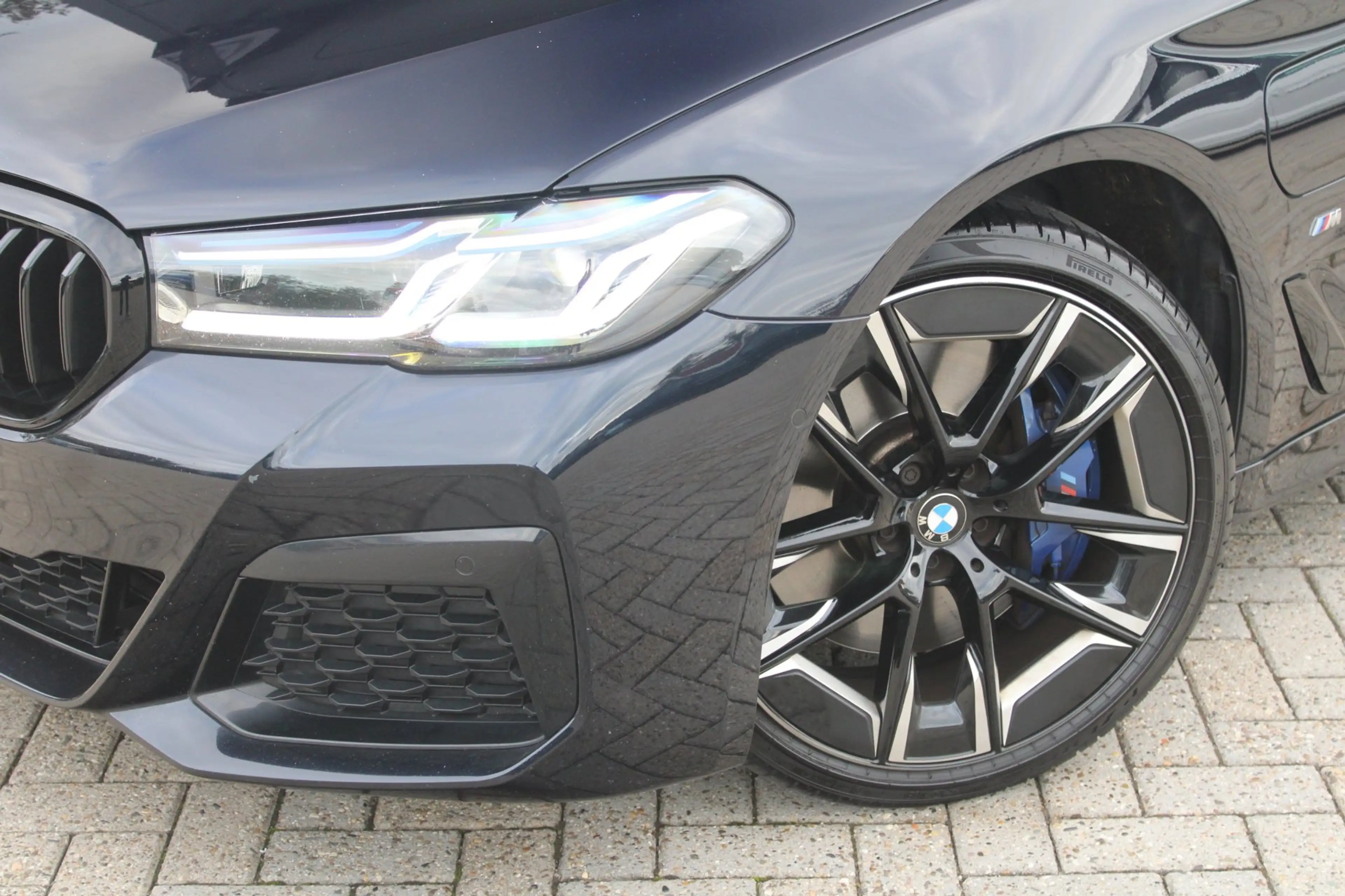 BMW 545 5-serie 545e xDrive M-Sport | Pano | 360 | Laser | — photo 4