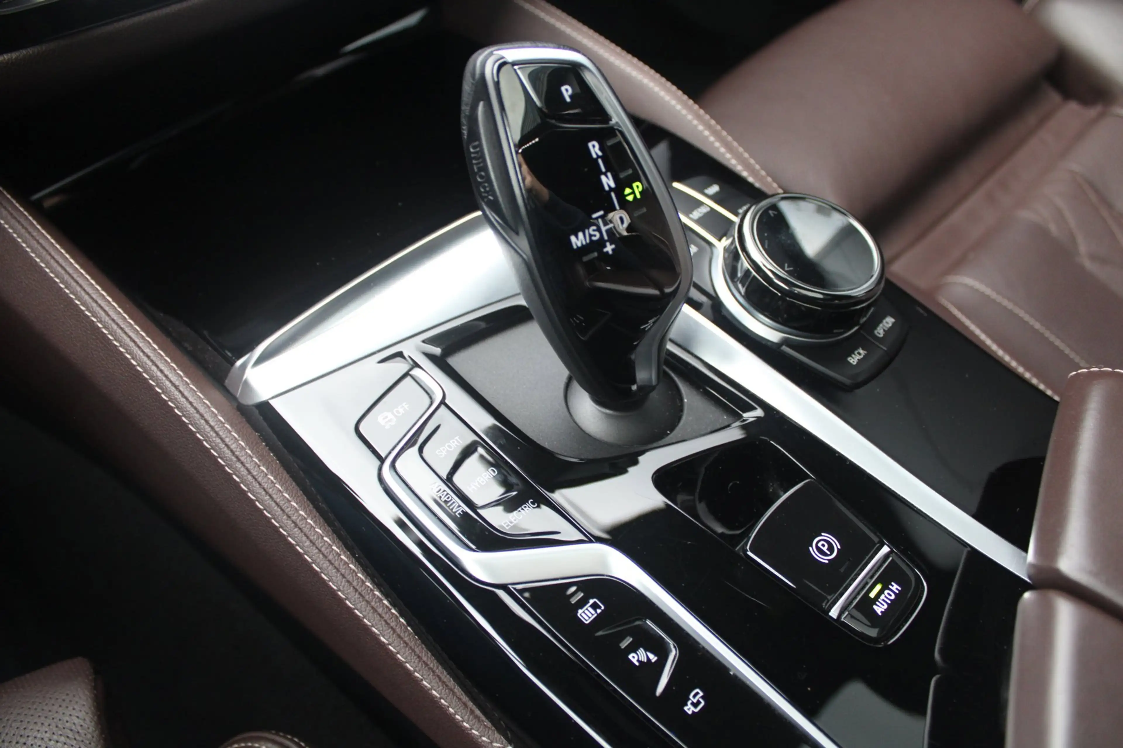 BMW 545 5-serie 545e xDrive M-Sport | Pano | 360 | Laser | — photo 14