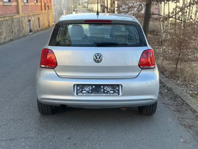 Volkswagen Polo view 6