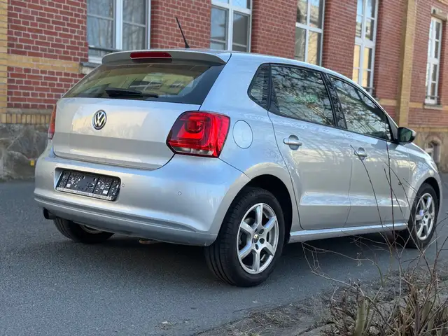 Volkswagen Polo view 5