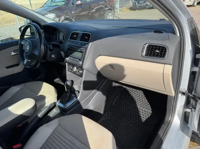 Volkswagen Polo view 18