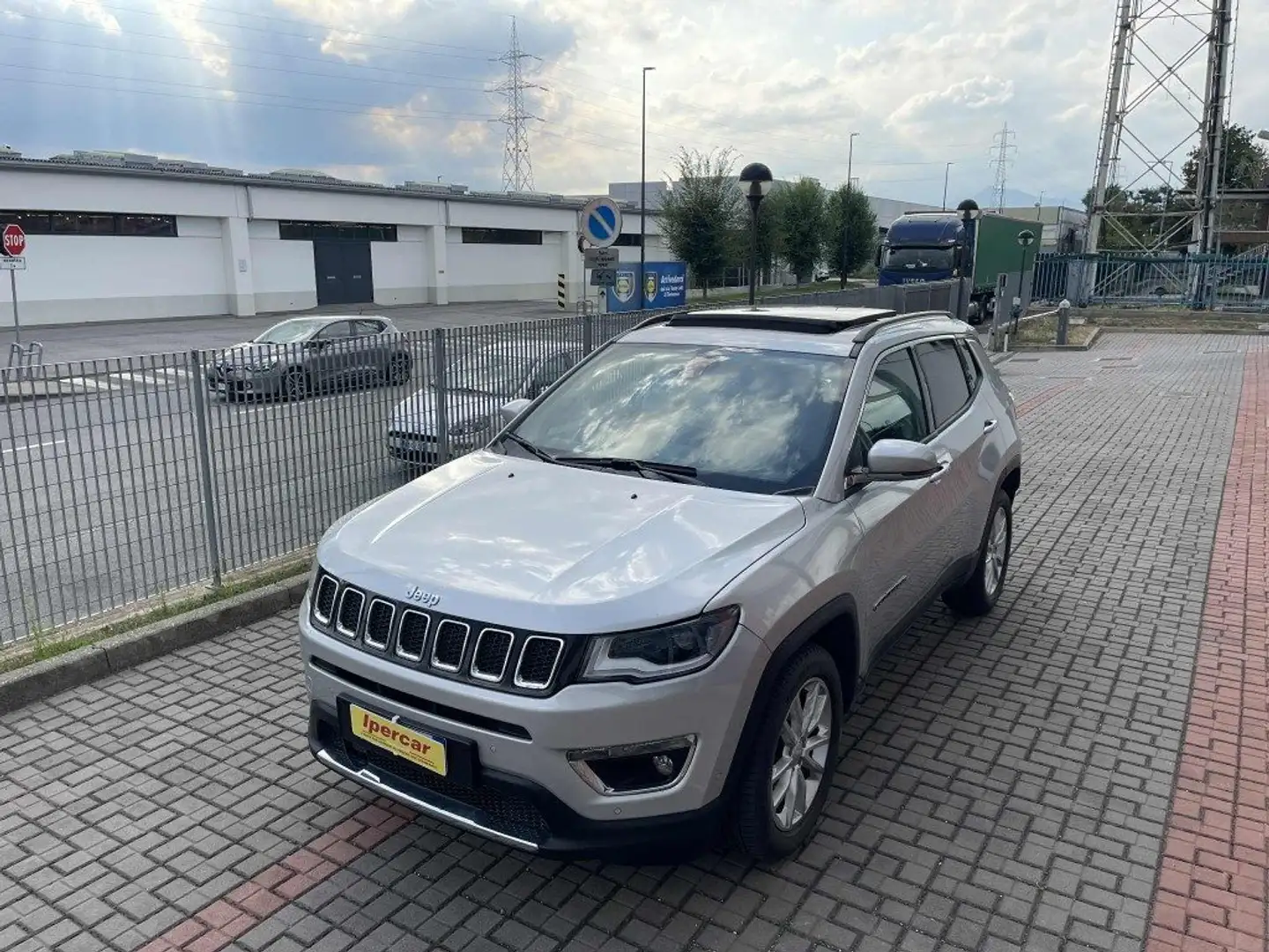 Jeep Compass 1.6 Multijet II 2WD Limited tetto apribile Gris - 1
