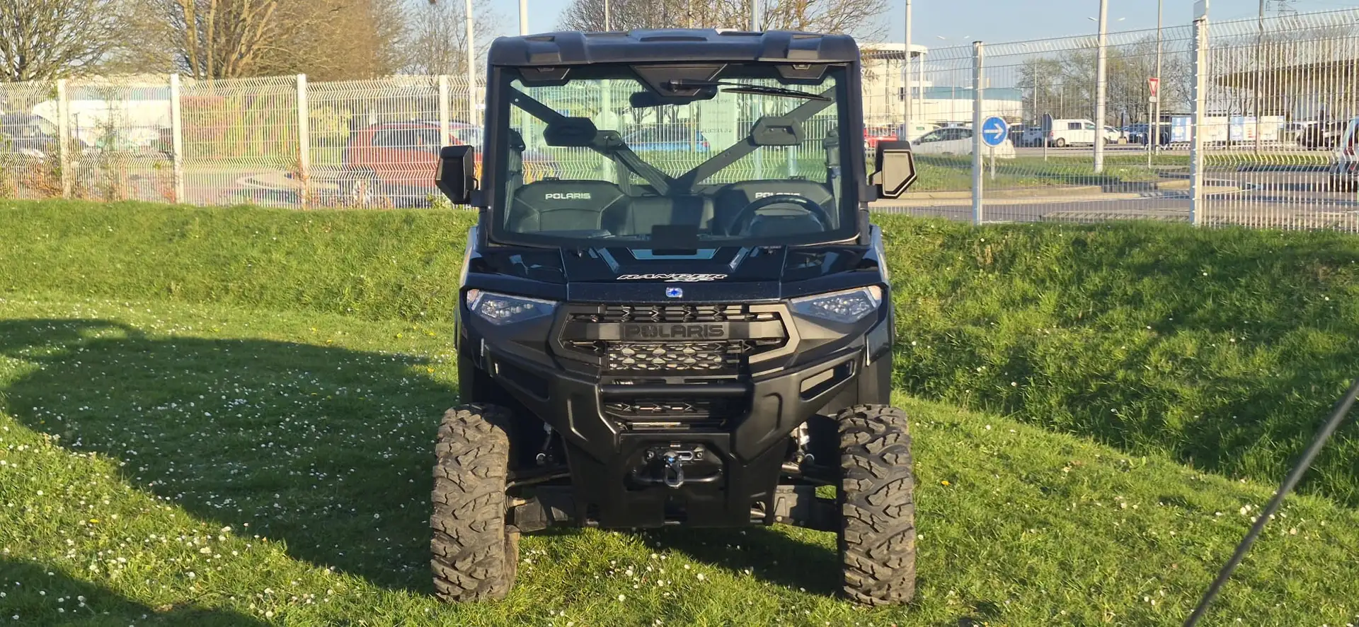 Polaris Ranger Negro - 2