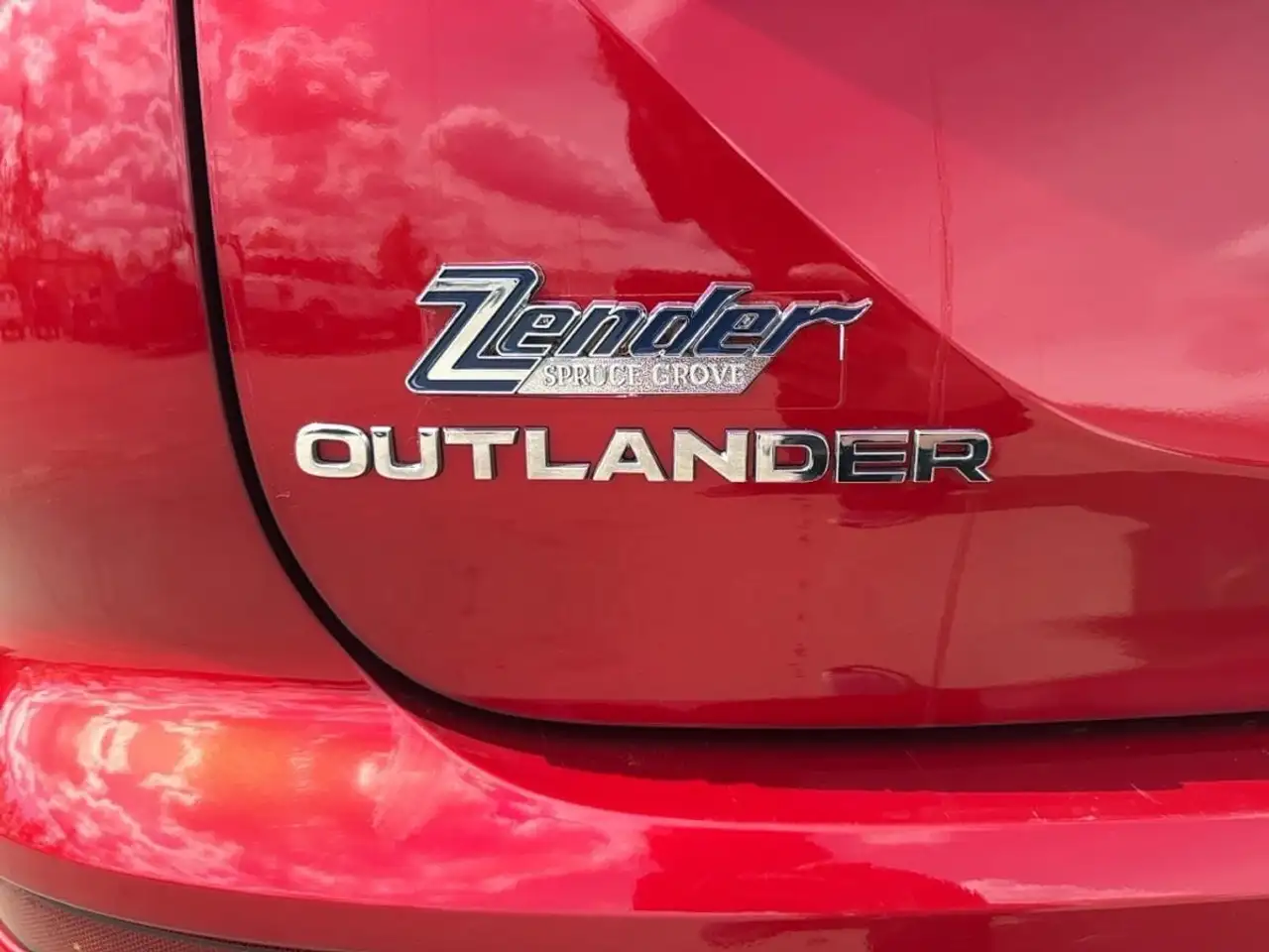 Mitsubishi Outlander снимка Mitsubishi Outlander
