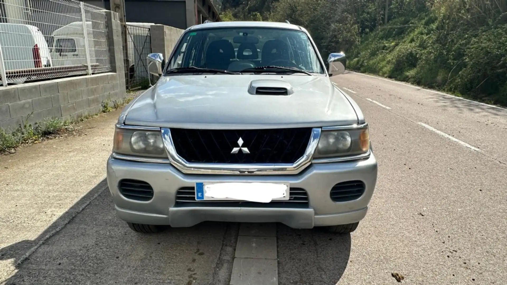 Mitsubishi Montero Sport 2.5 TDi GLS Ezüst - 1