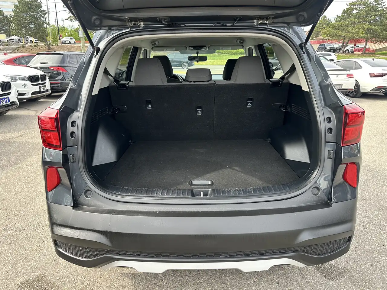Kia Seltos снимка Kia Seltos