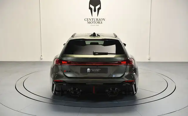 Audi RS5 view 5