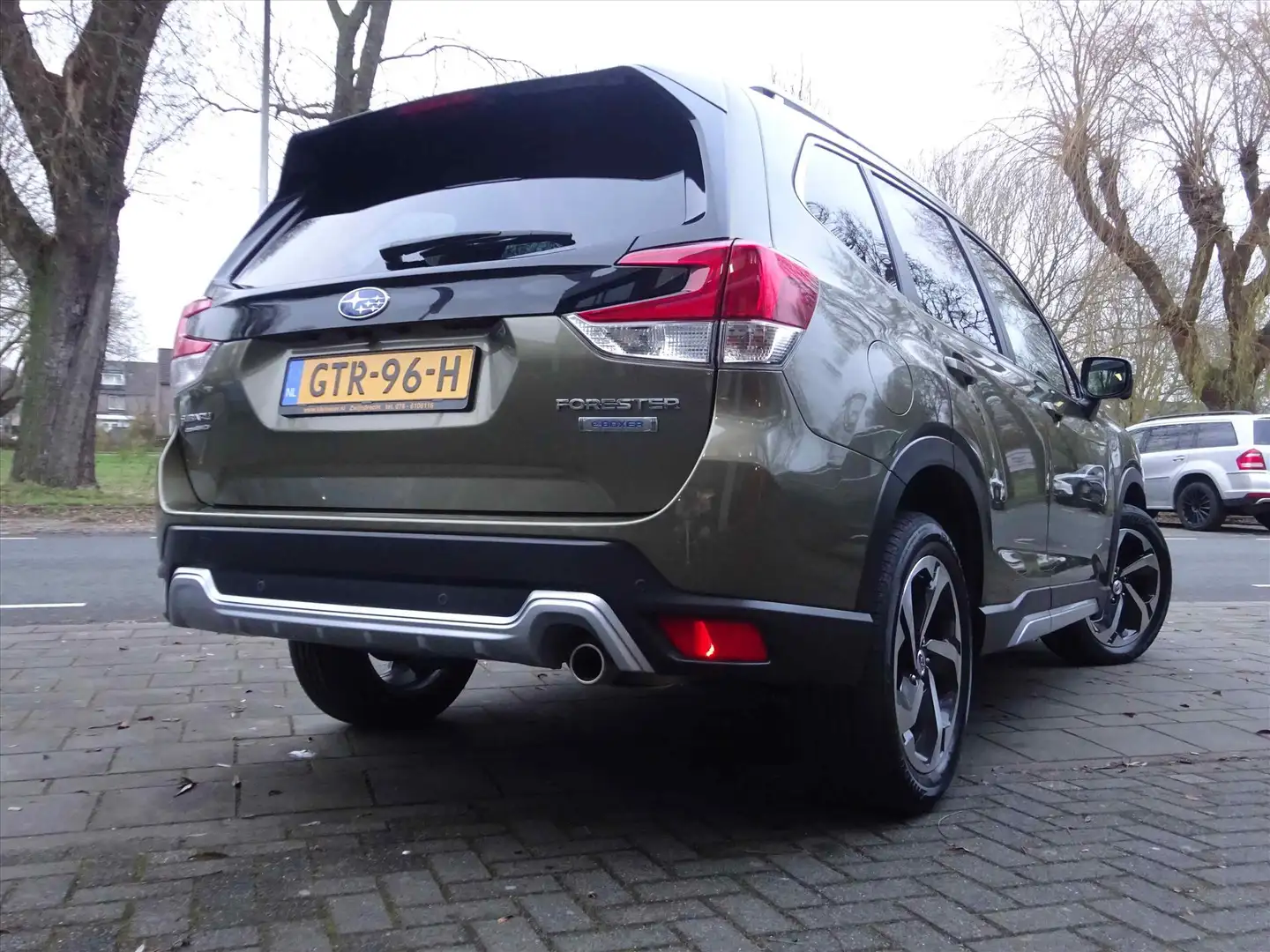 Subaru Forester 2.0i e-BOXER 150pk CVT Premium | ZWART LEDER | PAN Groen - 2