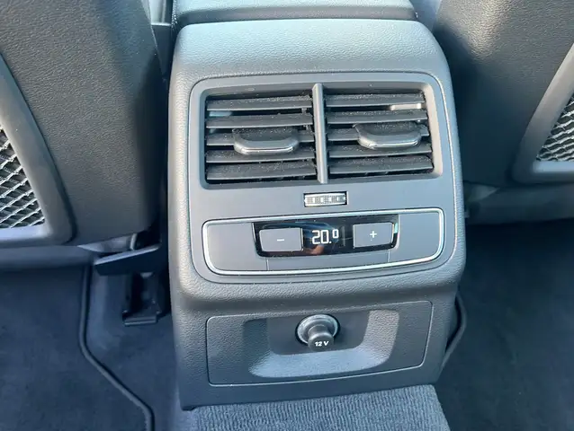 Audi A4 view 21