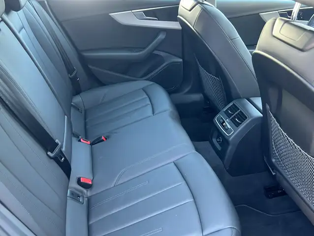 Audi A4 view 25