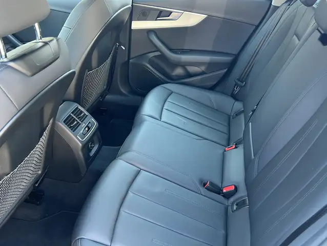 Audi A4 view 20