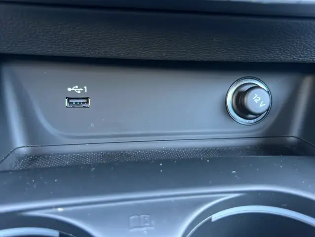 Audi A4 view 19